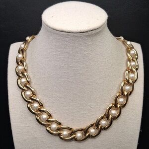 Vintage Susan Caplan Gold and Pearl Chain Necklace